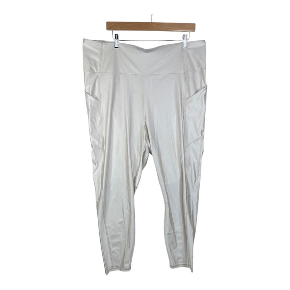 Fabletics Women Cream Oasis High-Waisted Shiny 7/8 Leggings Yoga Crop Pull On 4X